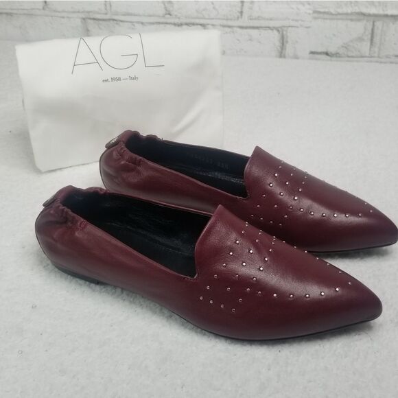 Most Comfortable Flat Shoes in Burgundy - Picture 8 of 9